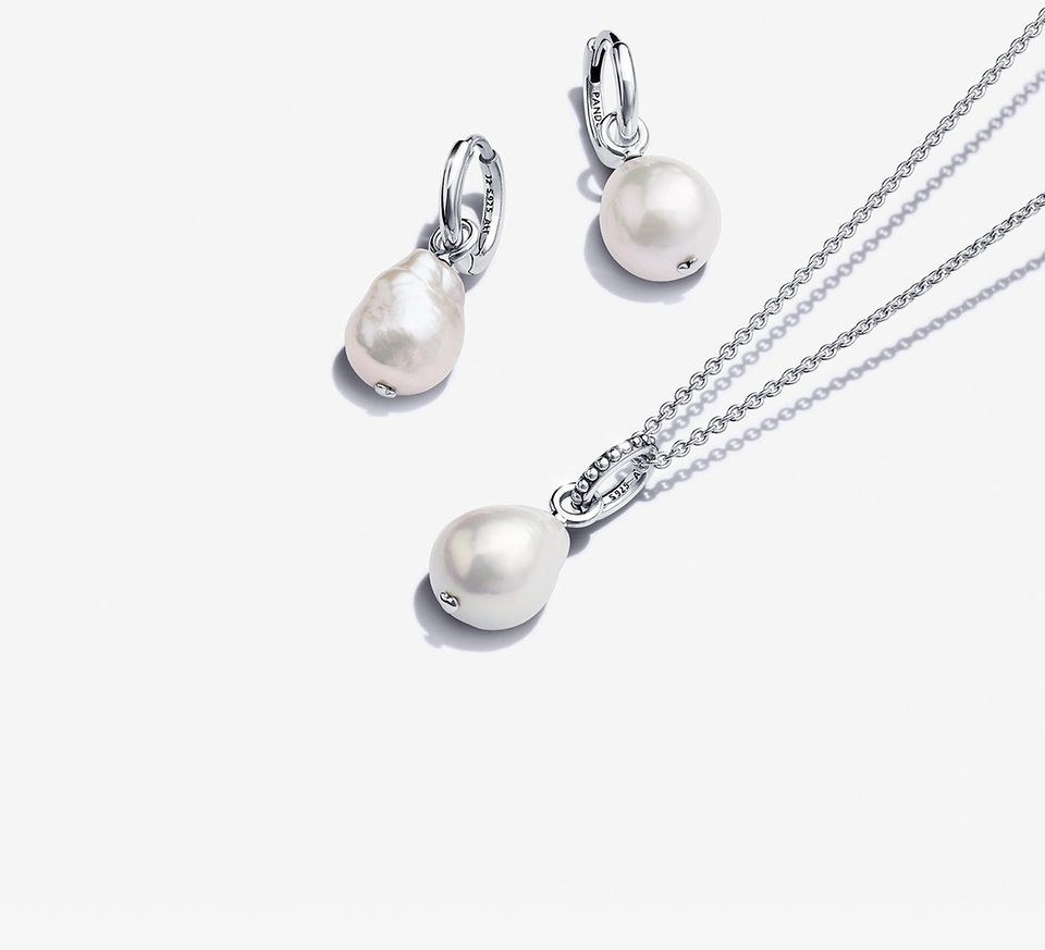 Buy Pearl Earrings Australia, what is best New Year gift ideas for